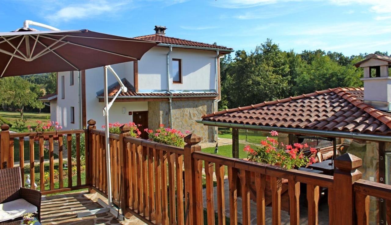 Sinjirite Complex Hotel Elena Exterior foto
