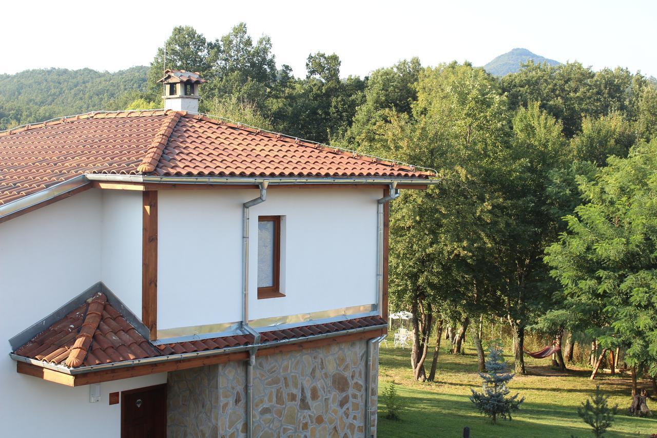 Sinjirite Complex Hotel Elena Exterior foto