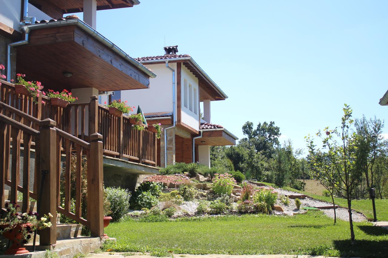 Sinjirite Complex Hotel Elena Exterior foto